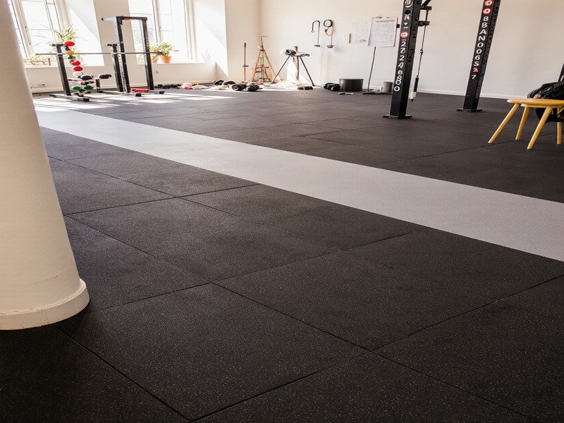 konserwacja podłóg na siłowni