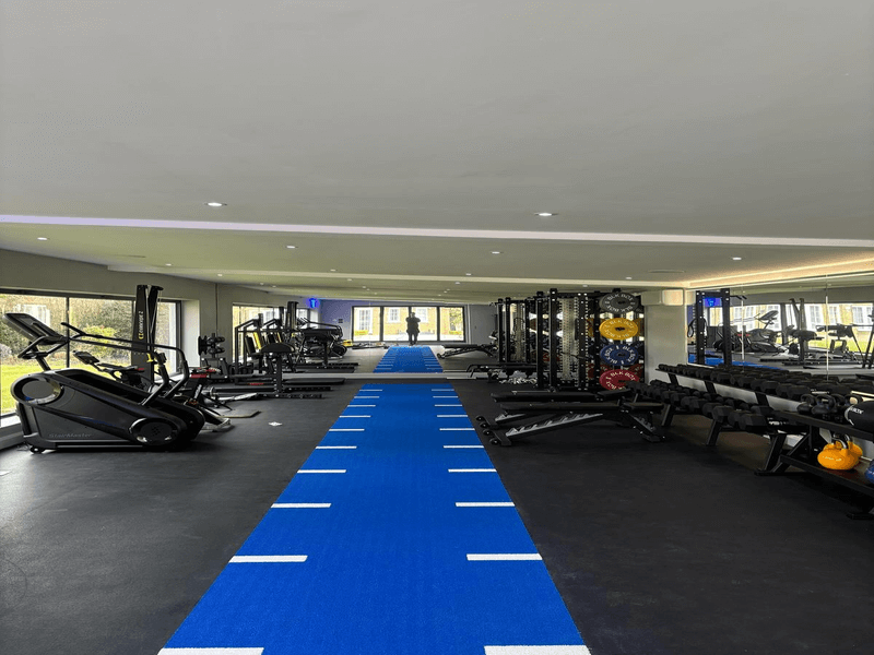 عملية تركيب العشب خطوة بخطوة