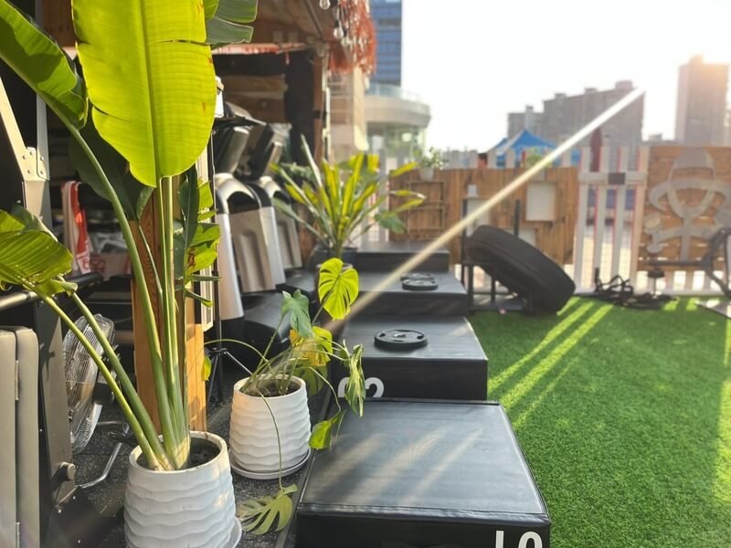 Detail konstruksi serat rumput gym