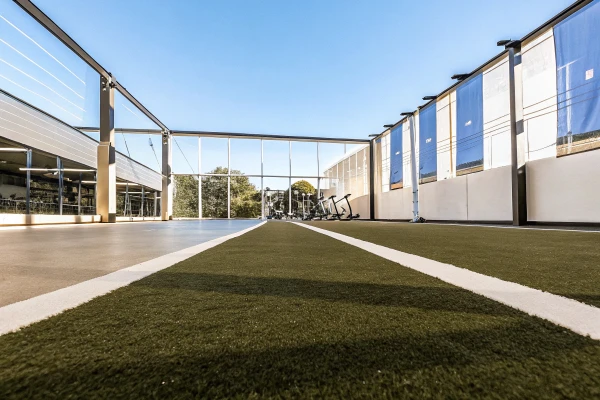 4 Ruang Komersial & Ruang Pamer Merek Olahraga