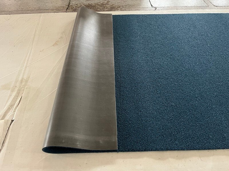 Gevoerd kunstgras onderhoud