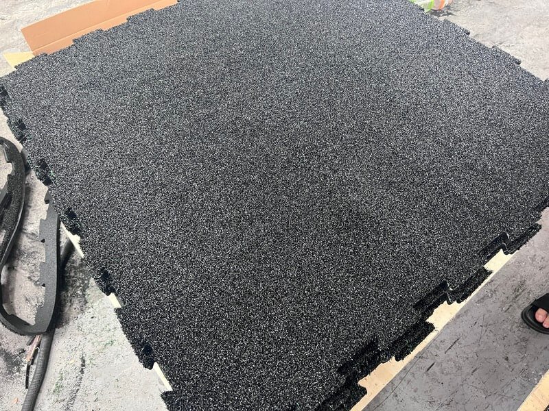 home gym with interlocking turf tiles