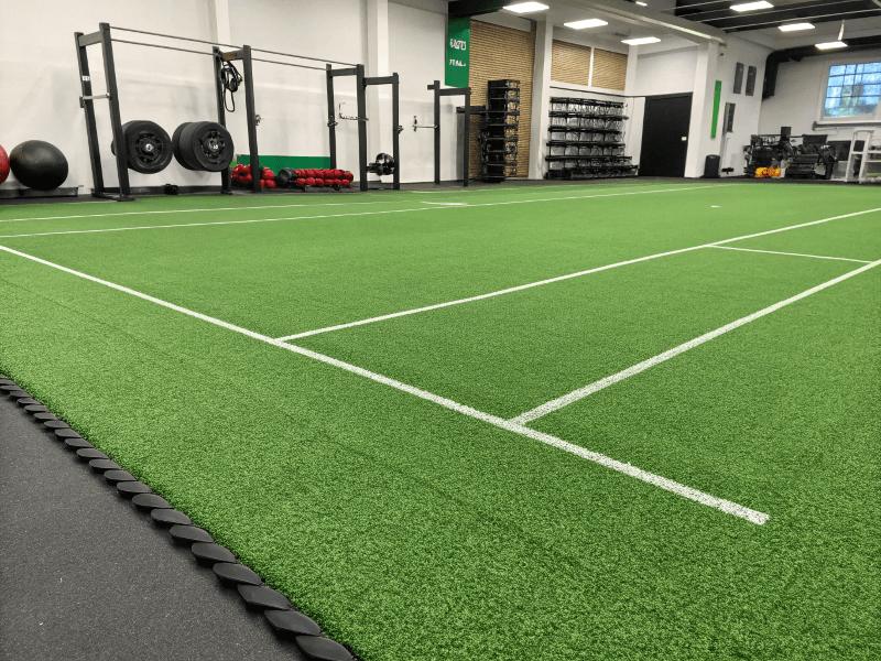 اختبار امتصاص الصدمات للعشب المبطن