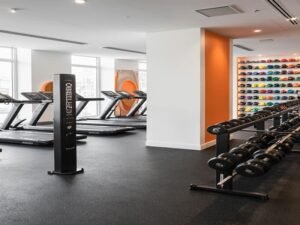 A Professional Guide To Installing Rubber Roll Flooring (1) Copy 0