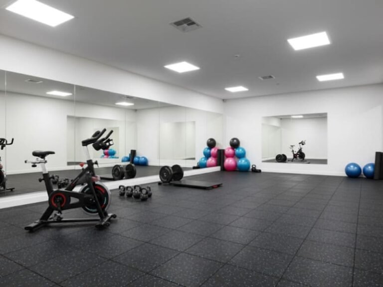 Slip Resistant Rubber Flooring (4)