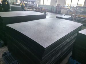 Pavimenti in gomma (16)