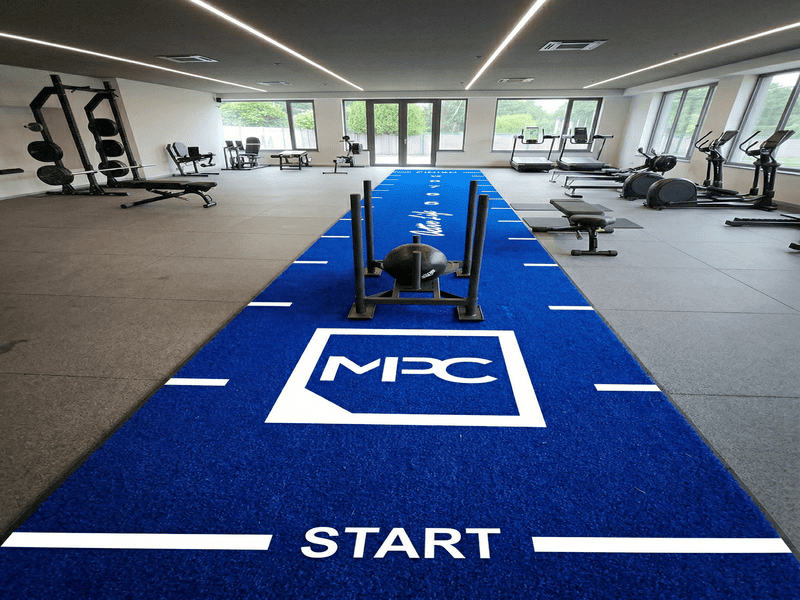 عشب الصالة الرياضية (4)