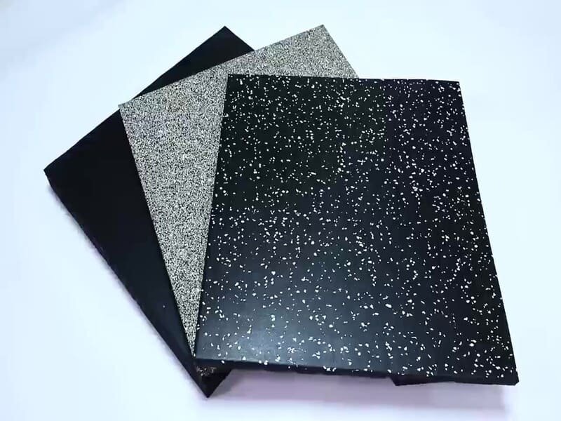 Revêtements de sol en caoutchouc (1)