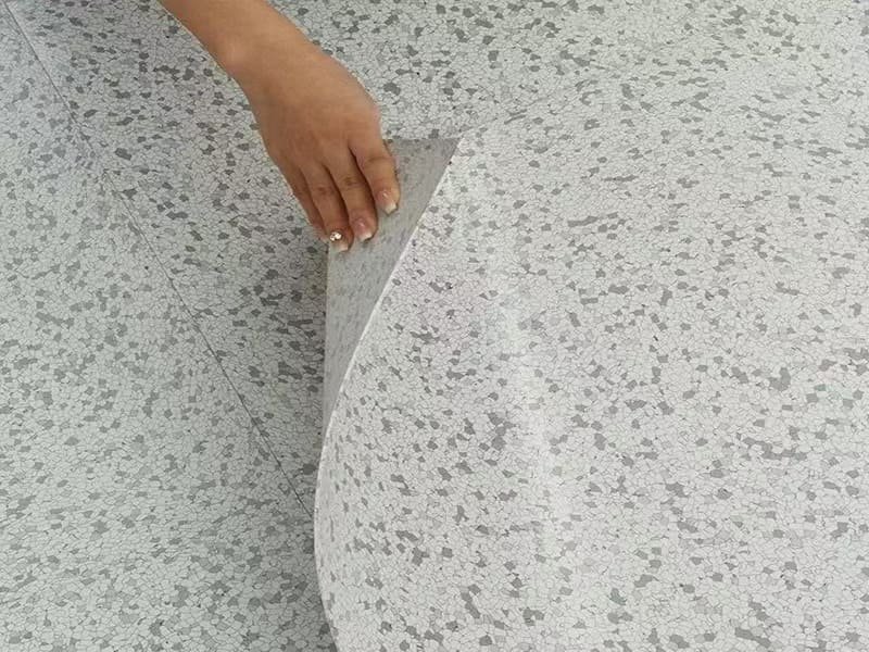 Lantai Vinyl (1)